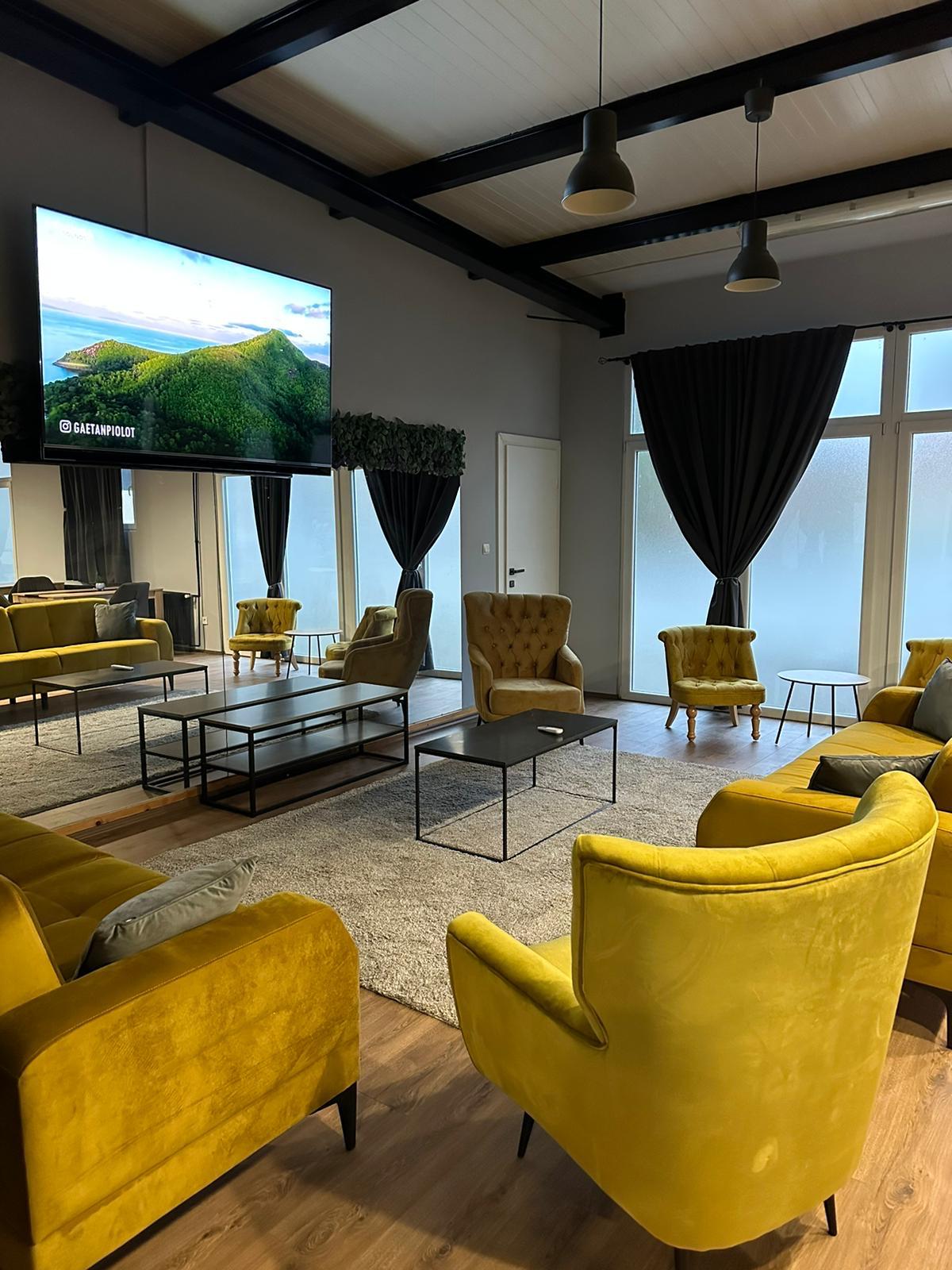 XXL Sala Osijek - Main Hall Setup for Wedding 3